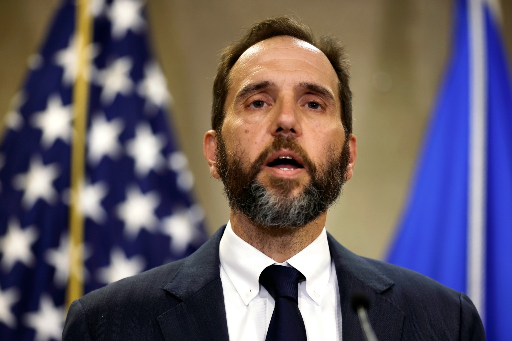 Special Counsel Jack Smith: Laws Apply to Everyone, Including Donald Trump