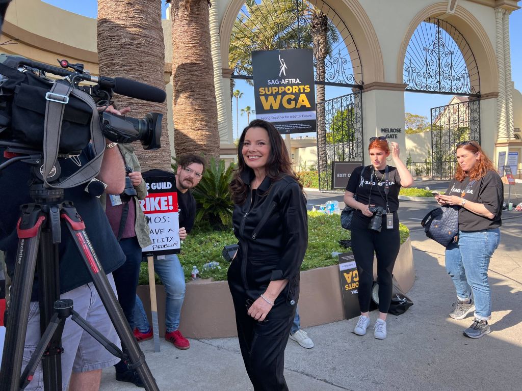 SAG-AFTRA President Fran Drescher Plans Studio Picket on First Day of Actors Strike