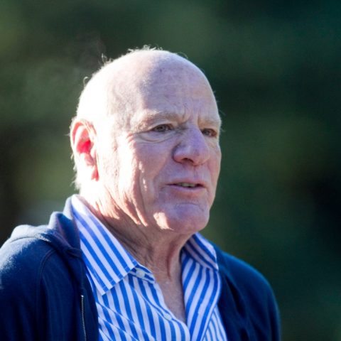 Barry Diller Urges Settlements by Sept 1, Calls for 25% Pay Cuts for Execs and Stars