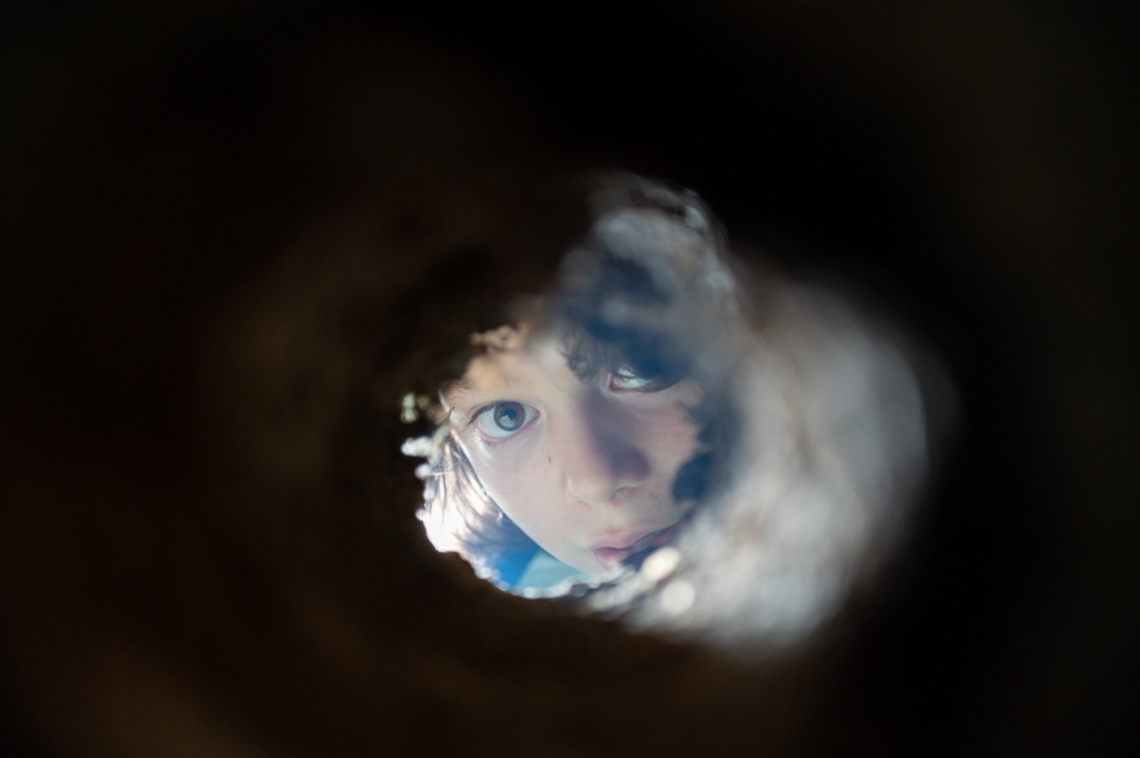 ‘Cobweb’ Review: Stellar Acting, Eerie Atmosphere, and a Shocking Twist