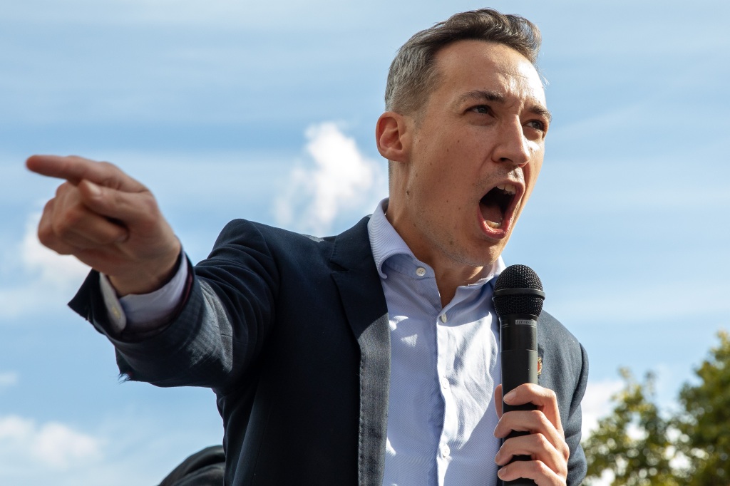 British Equity Boss Asserts UK Will Not Be Used as Backdoor to Undermine SAG, Ahead of London Rally