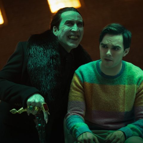 Renfield Review: Nicholas Hoult Shines in Hilarious and Gory Twist on Classic Dracula, Leaving Nicolas Cage’s Needy Shadow
