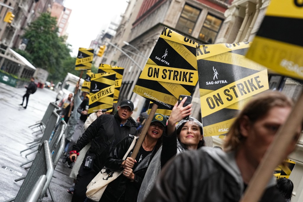 SAG-AFTRA and Studios to Continue Negotiations on Friday and Next Week, Talks Progressing Calmly