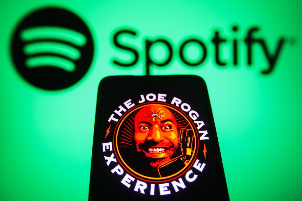 Spotify Renews ‘The Joe Rogan Experience’ with Non-Exclusive Distribution Strategy